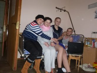 Нина Москалева в больнице с пострадавшими на Майдане